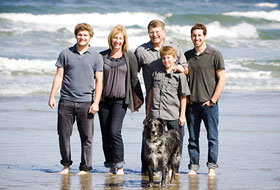 San Luis Obispo Beach Family Portrait - Studio 101 West Photography