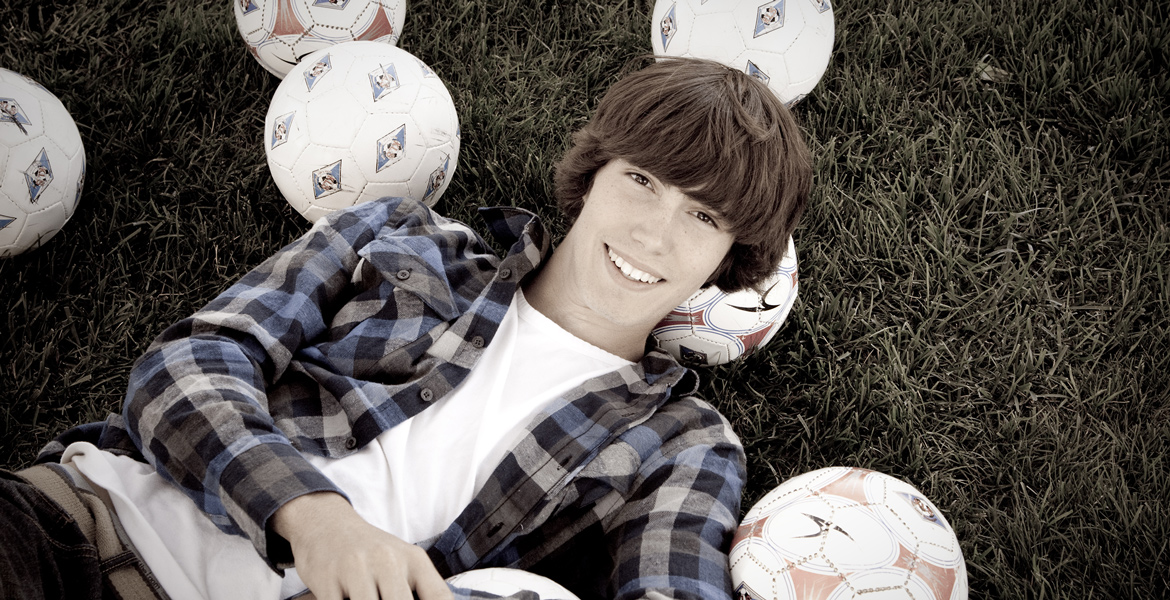 Central Coast Soccer Player Senior Portrait - Outdoor Senior Pictures - Studio 101 West Photography